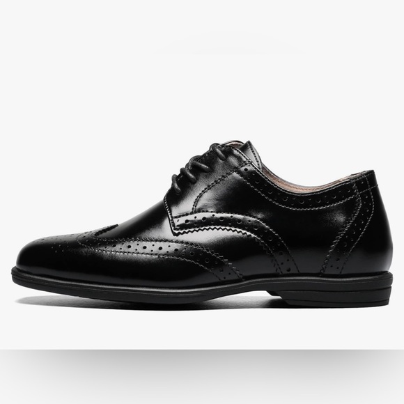 Florsheim Boy's, Reveal Wingtip Oxford JR - Picture 2 of 6